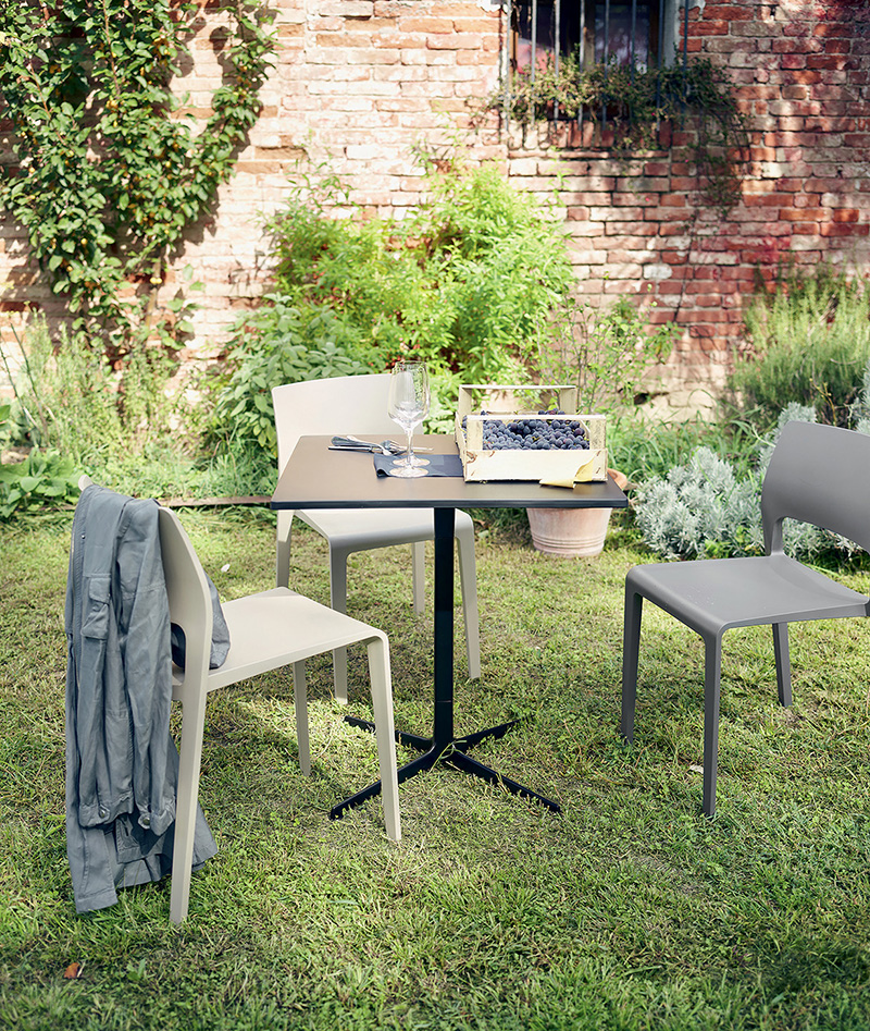 开云（中国） - 桌几|餐桌|办公家具|设计师家具|Ginger 茶几/咖啡桌/餐台/高脚台